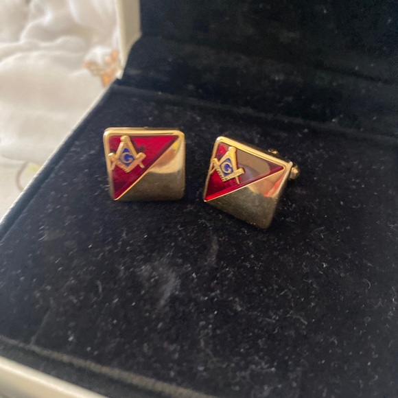 VINTAGE MASON Masonic Freemason Goldtone Red Enamel Cuff links Jewelry Mens - Picture 11 of 11